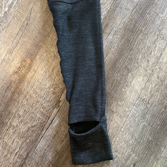 Prana Leggings with Stirrups Black/Charcoal XS EUC - Picture 6 of 8
